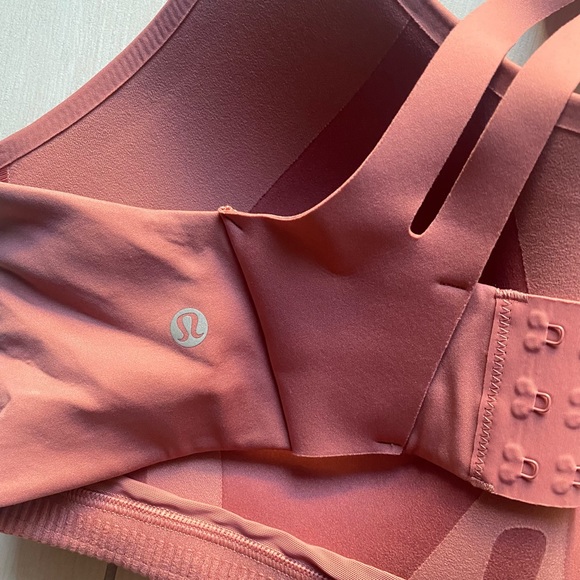 Lululemon air support bra size 36DD - Picture 6 of 6